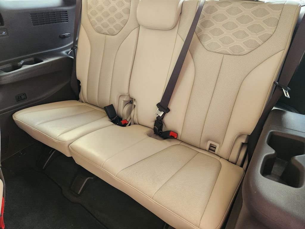 Used 2021 Hyper White Hyundai Calligraphy image 33