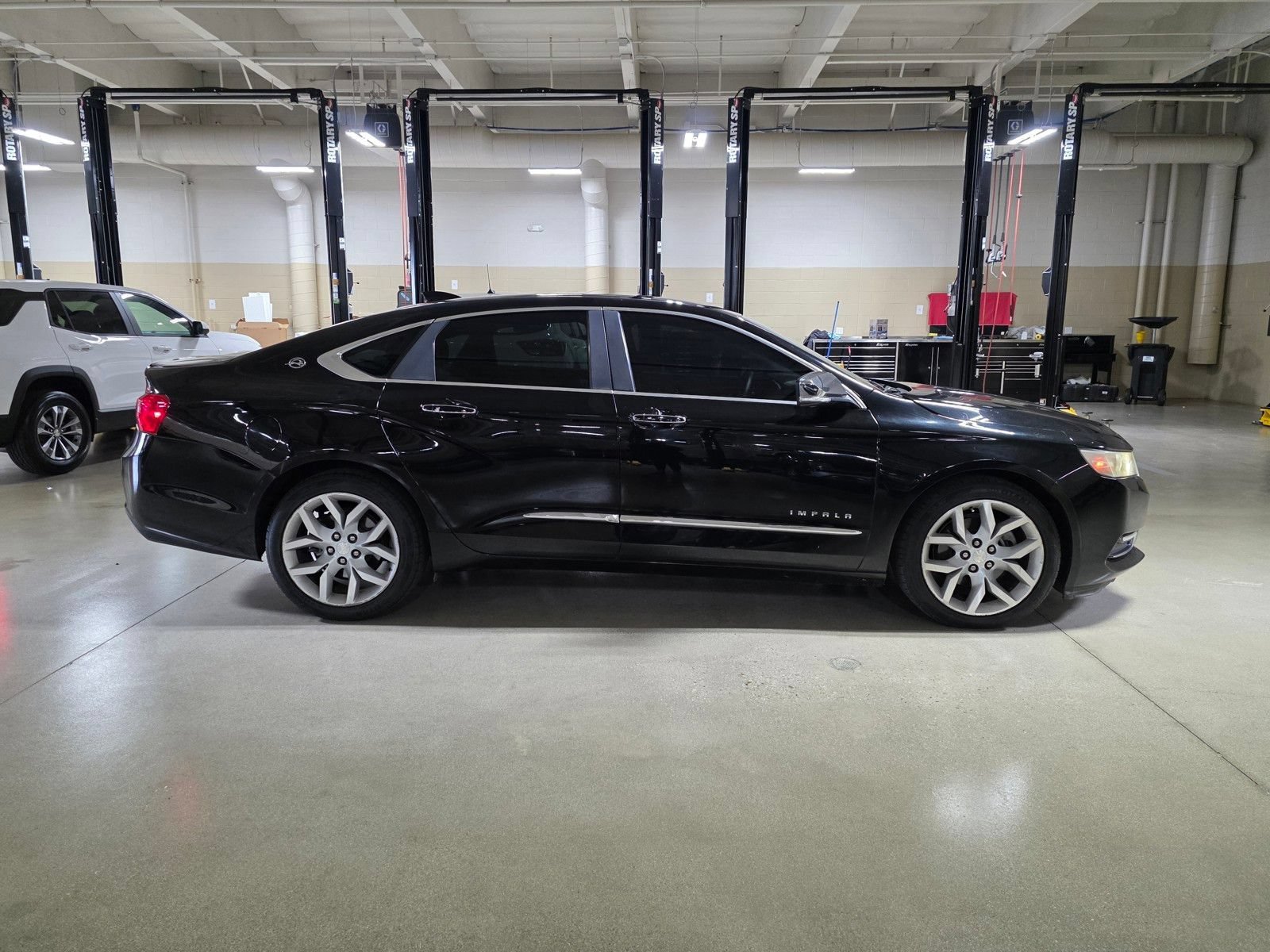 Used 2015 BLACK Chevrolet LTZ image 8