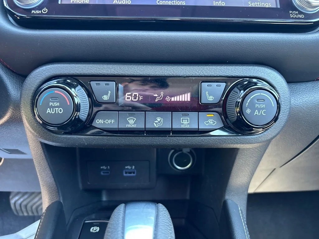 Used 2024 Gray Nissan SR image 17