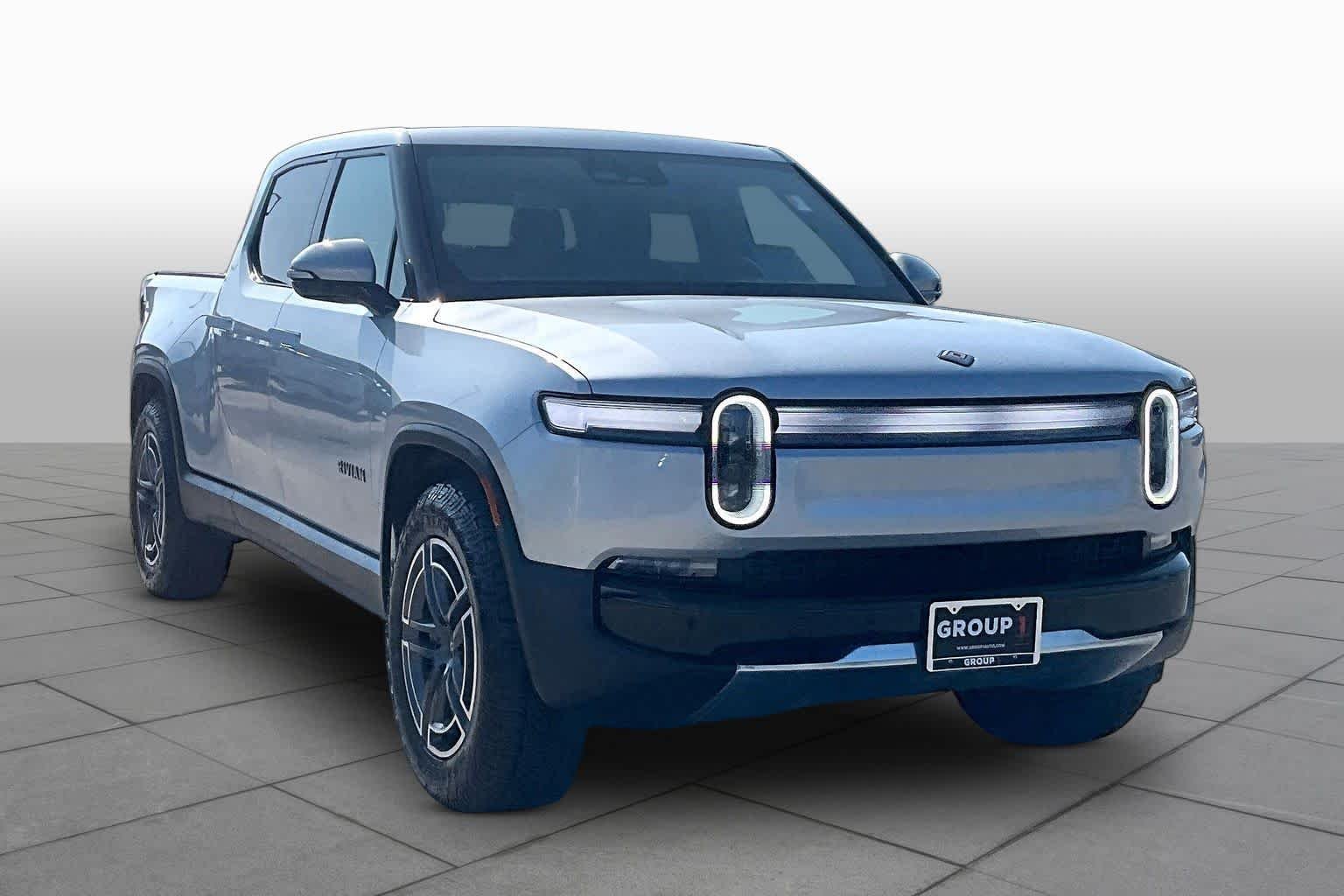 Used 2025 Rivian R1T Adventure with VIN 7FCTGBAA7SN042287 for sale in Robstown, TX