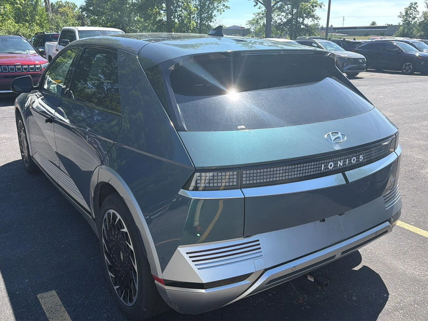 Used 2022 Digital Teal Hyundai Limited image 3