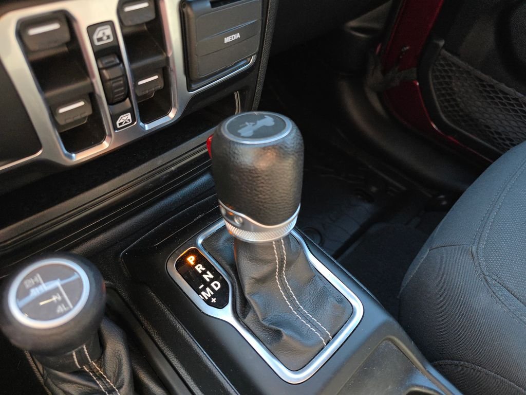 Used 2021 Red Jeep Unlimited Sahara image 26