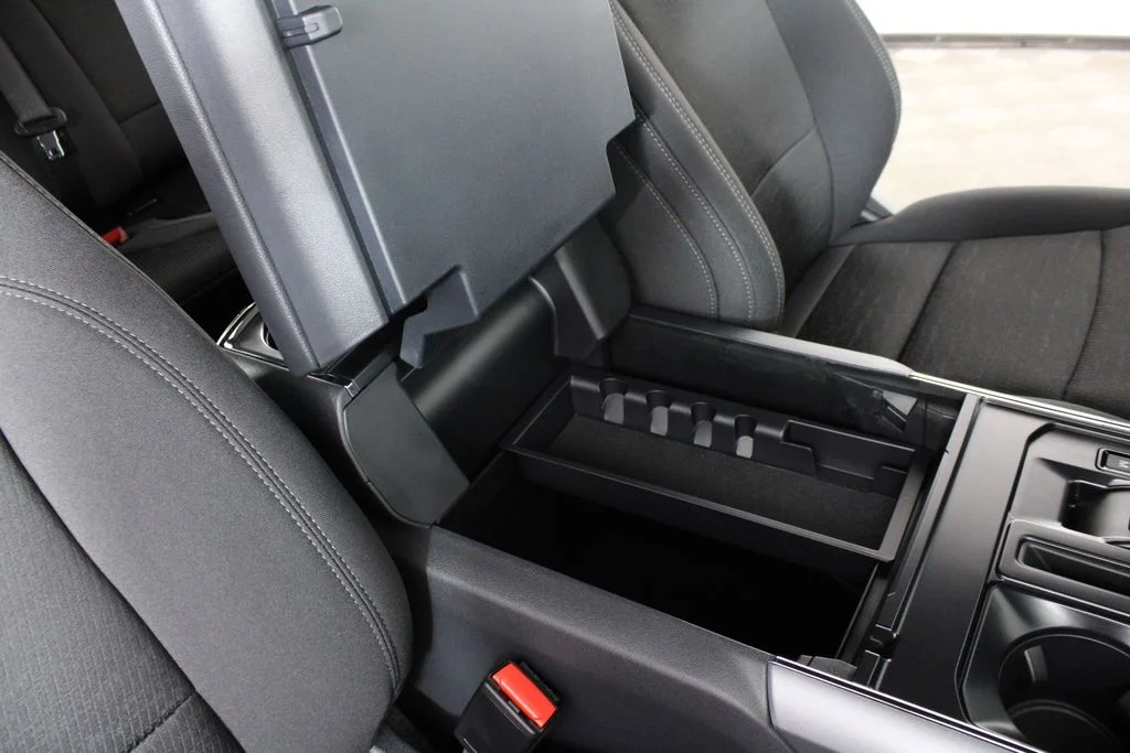 New 2026 Carbonized Gray Metallic Ford XLT image 18