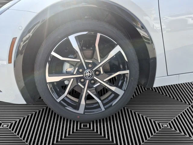 New 2026 Wind Chill Pearl <sup>1</sup> Toyota  XSE Premium image 14
