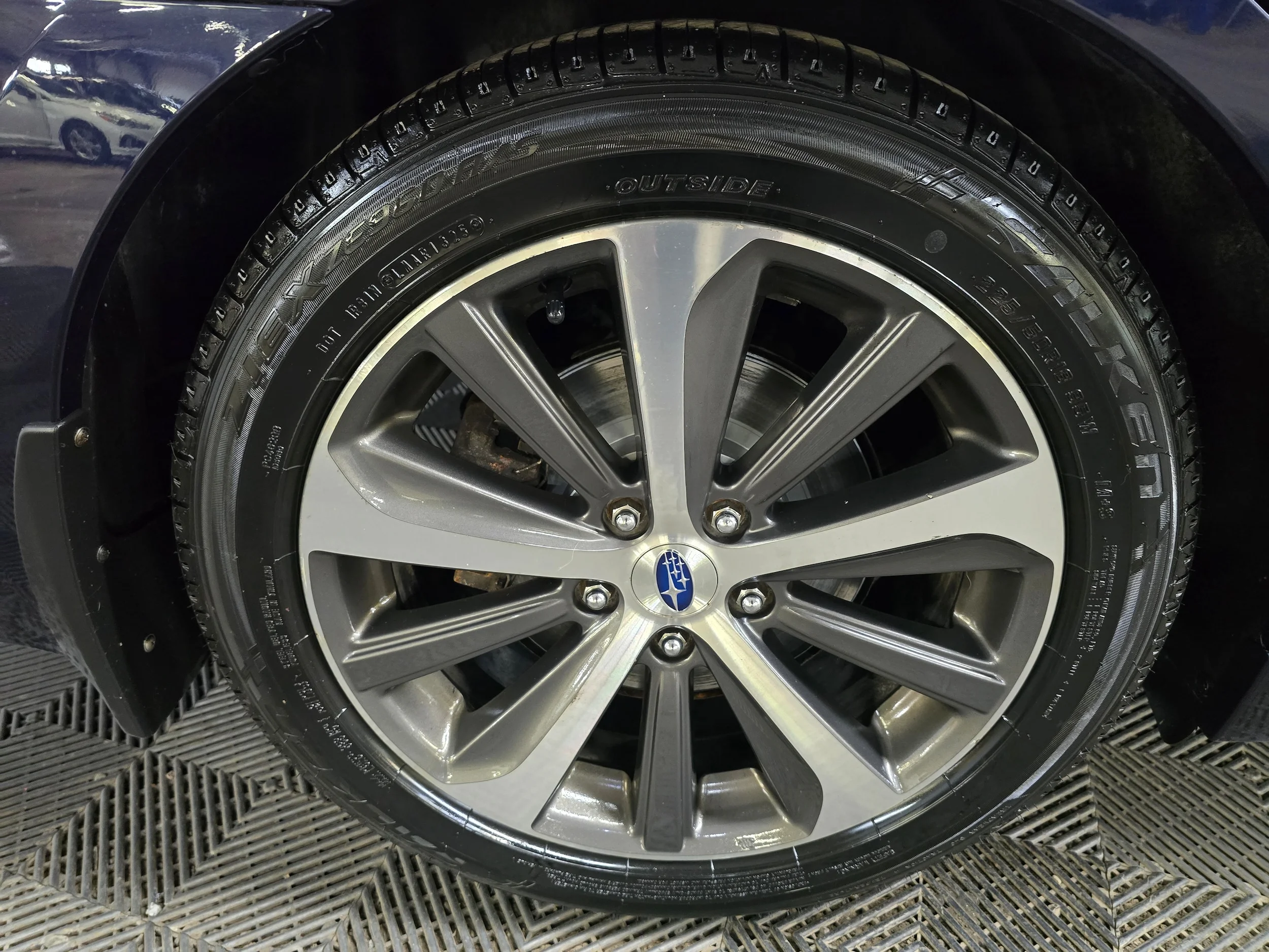 Used 2018 Dark Blue Pearl Subaru 2.5i Limited image 16