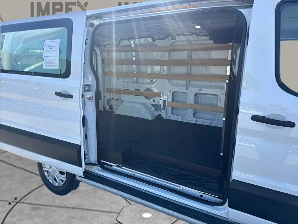Used 2025 White Ford Base image 19