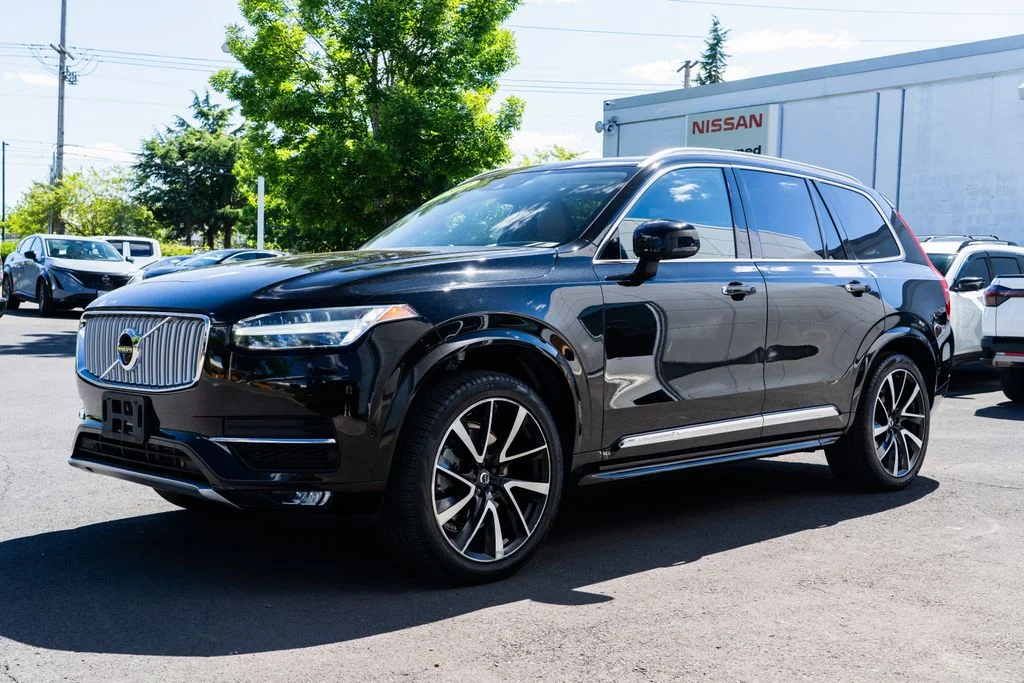 Used 2019 Black Volvo T6 Inscription image 3
