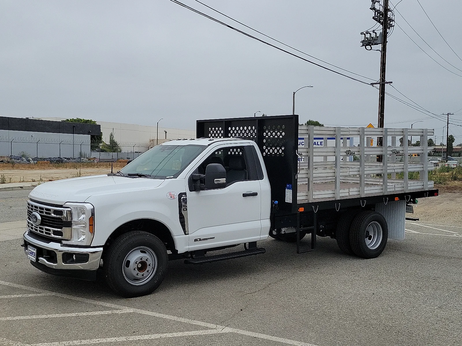 2026 Ford F-350 Super Duty Chassis Cab XL - Photo 7
