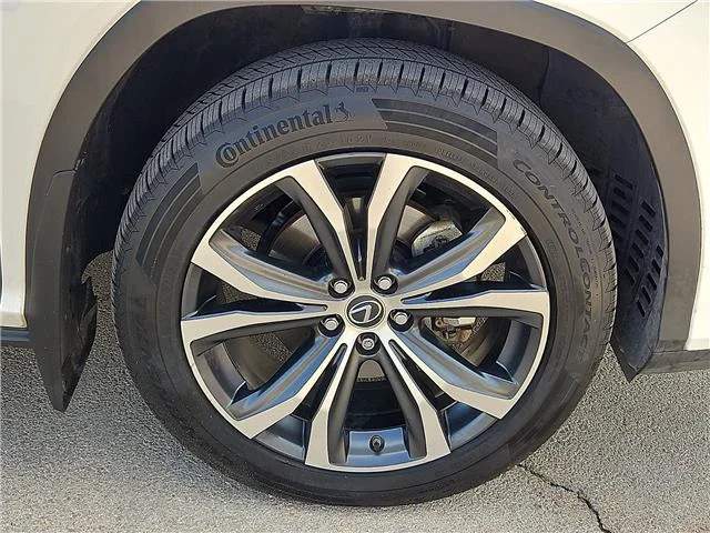 Used 2022 Eminent White Pearl Lexus Front-Wheel Drive image 7