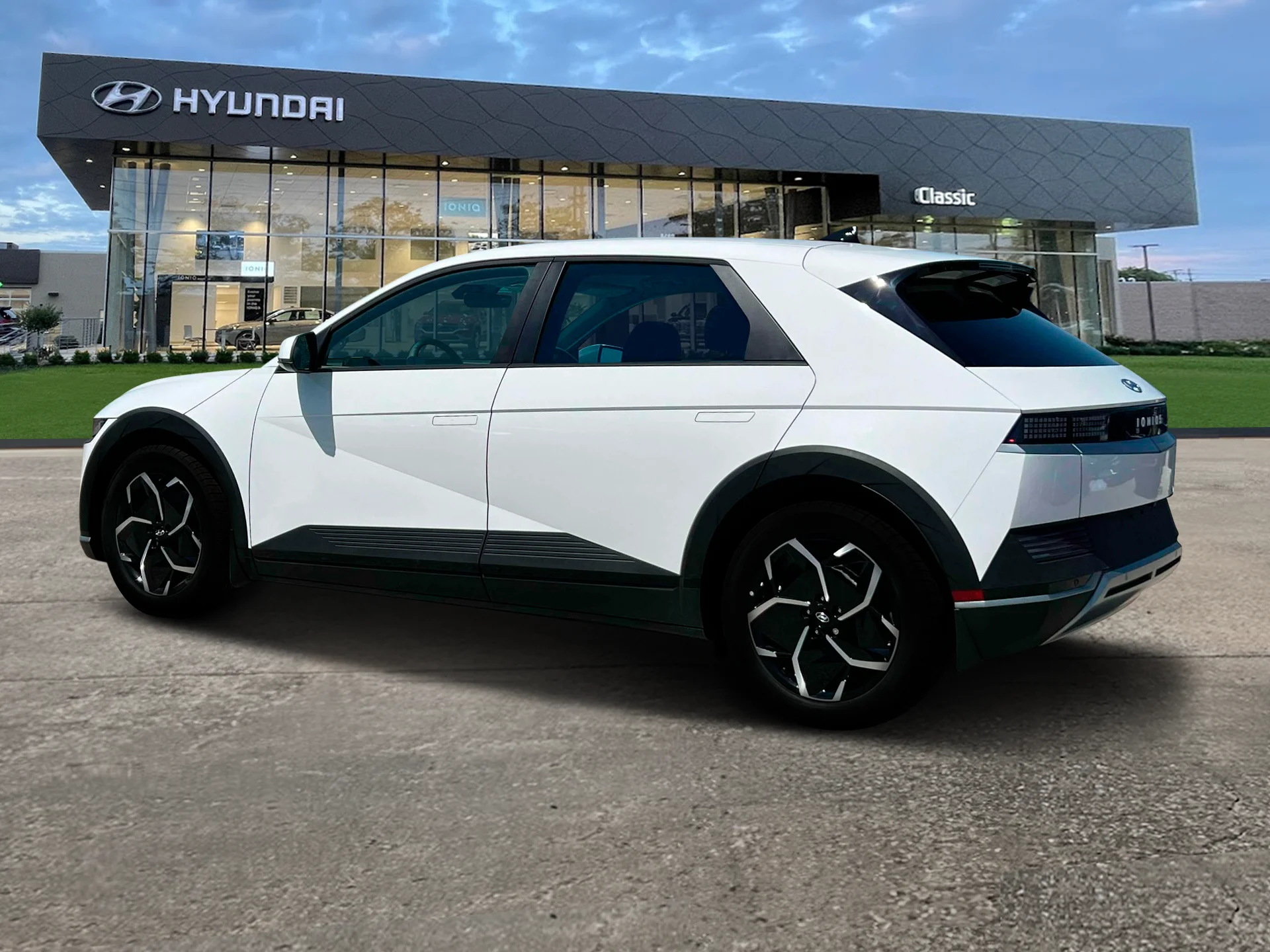 New 2024 Atlas White Hyundai SE image 4