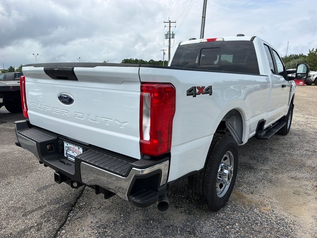 New 2026 Oxford White Ford F-350® XL image 8