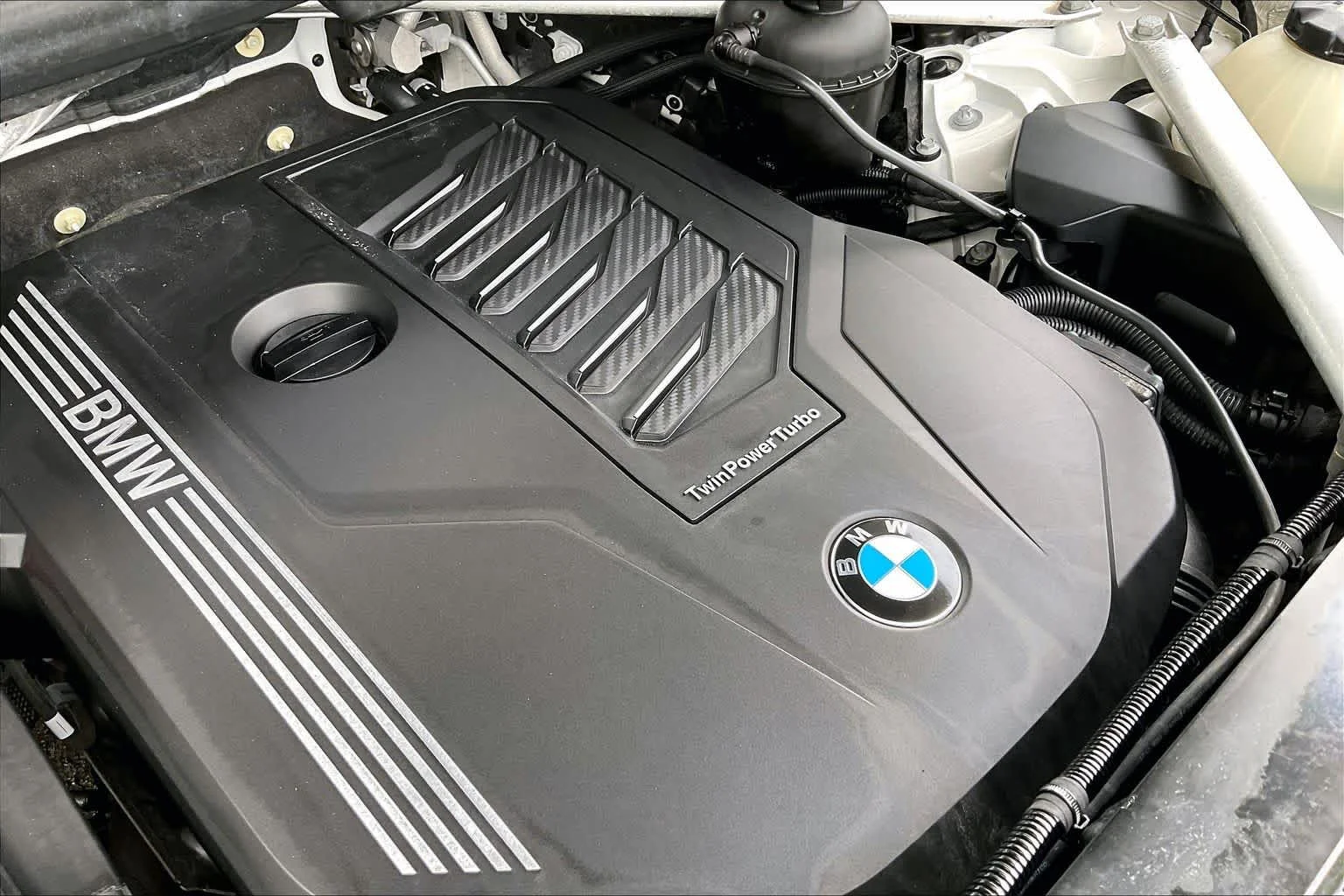 Used 2019 Mineral White Metallic BMW xDrive40i image 30