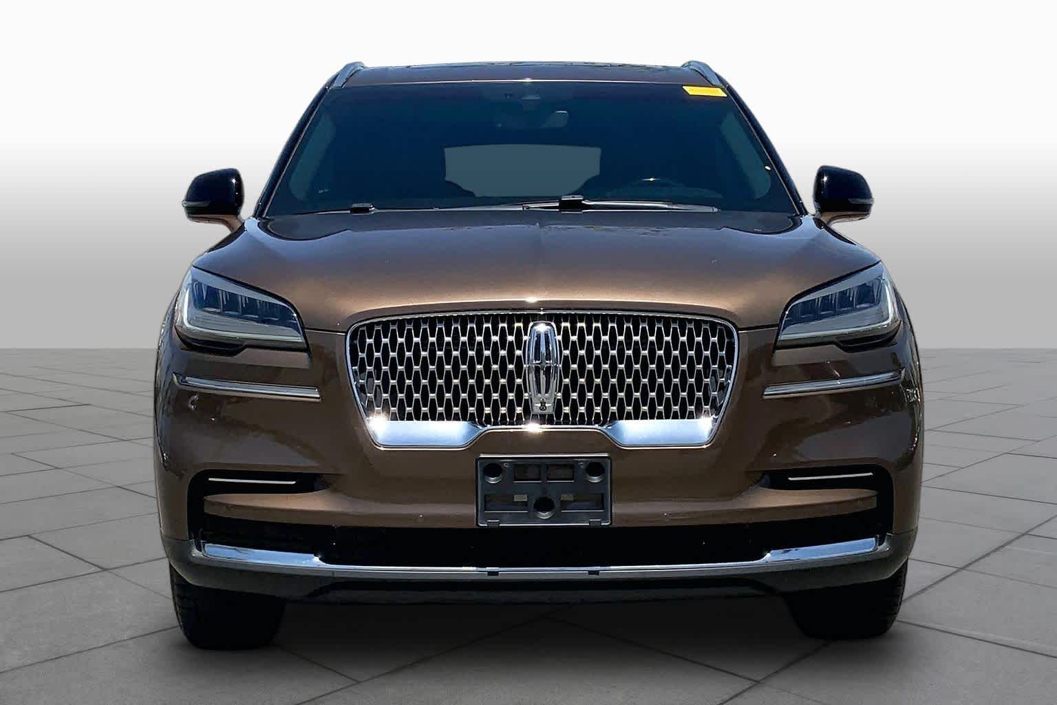 Used 2022 Bronze Smoke Metallic Clearcoat Lincoln Reserve image 4