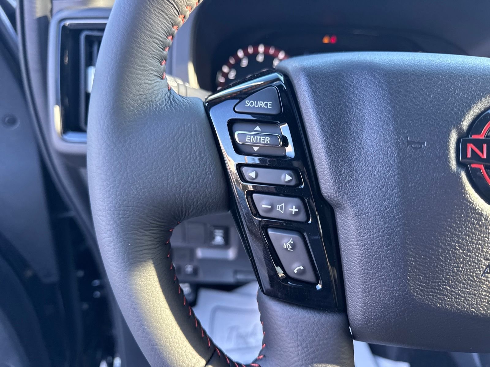 New 2026 Nissan Frontier PRO-4X 4D Crew Cab