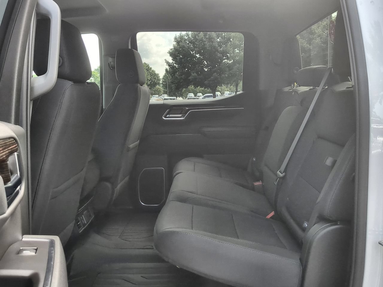 New 2026 Summit White GMC Elevation image 24