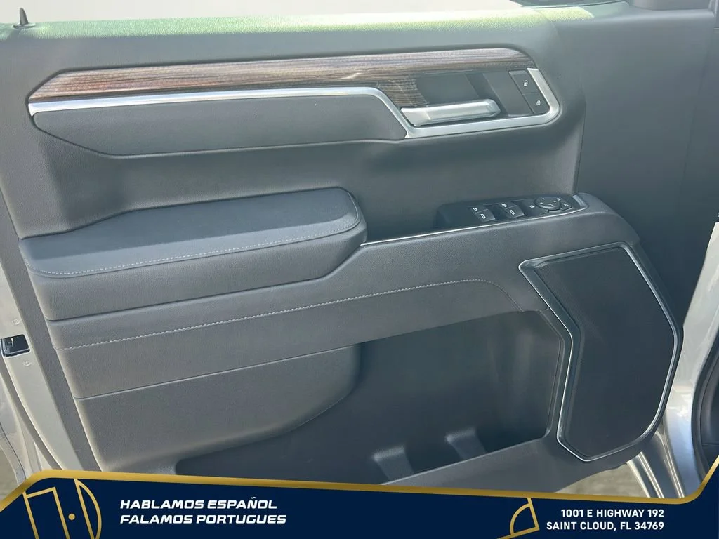 Used 2025 Sterling Gray Metallic Chevrolet RST image 11