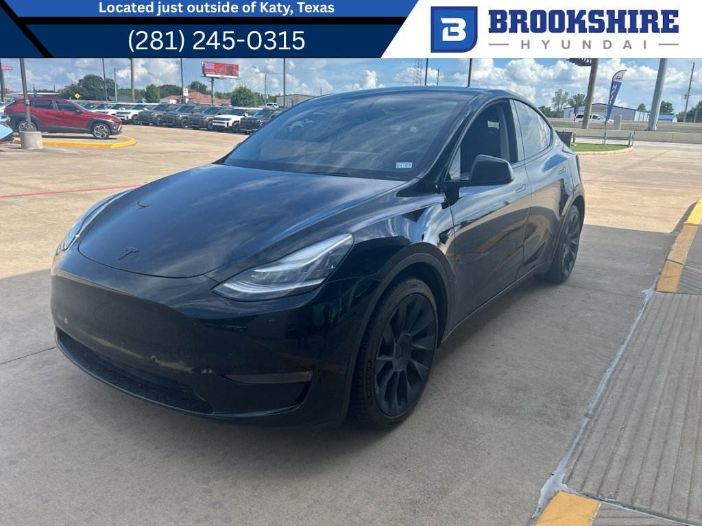 Used 2021 Solid Black Tesla Long Range image 1