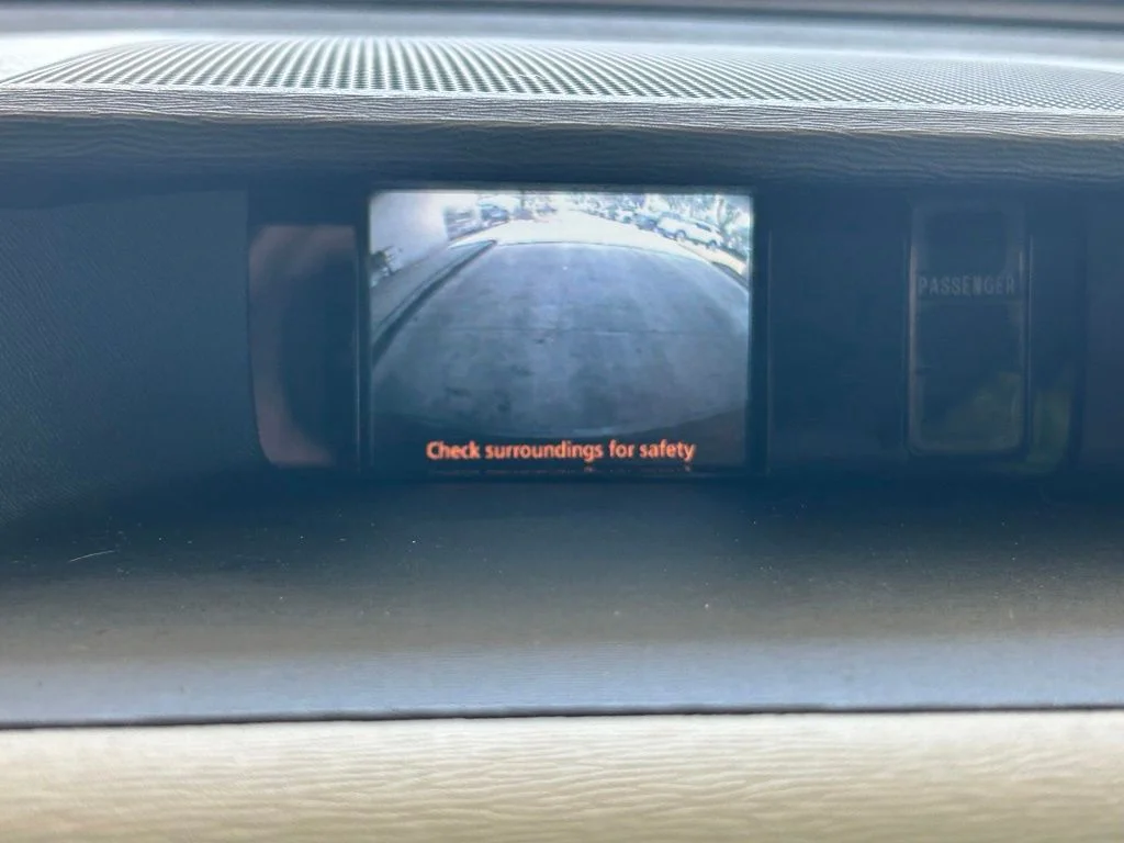Used 2014 Gray Toyota LE image 11