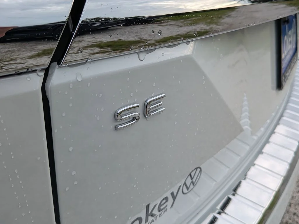 New 2026 White/off-white Volkswagen 2.0T SE image 9