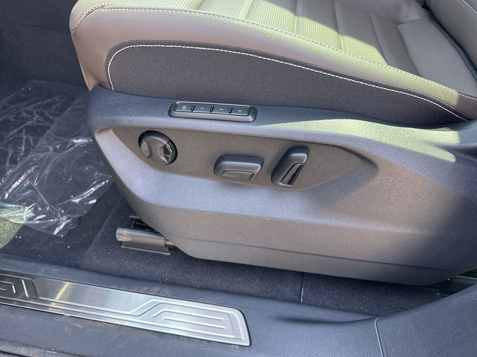 New 2026 Silver Volkswagen 2.0T SEL image 12