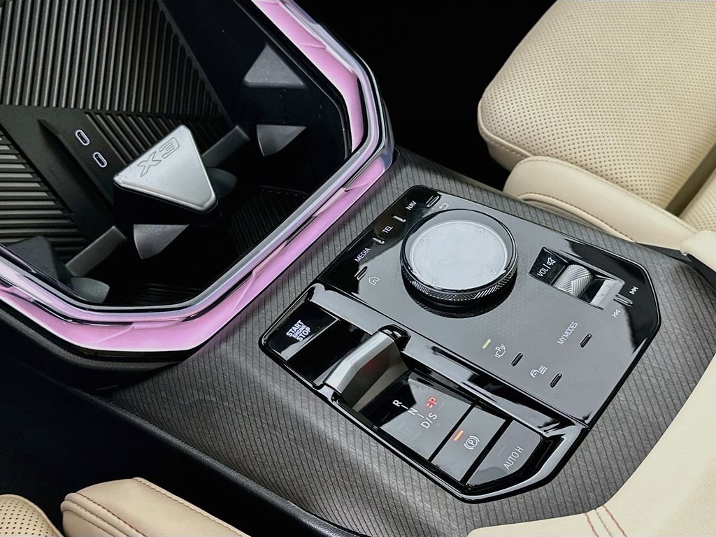 2026 BMW X3 30 - Photo 17