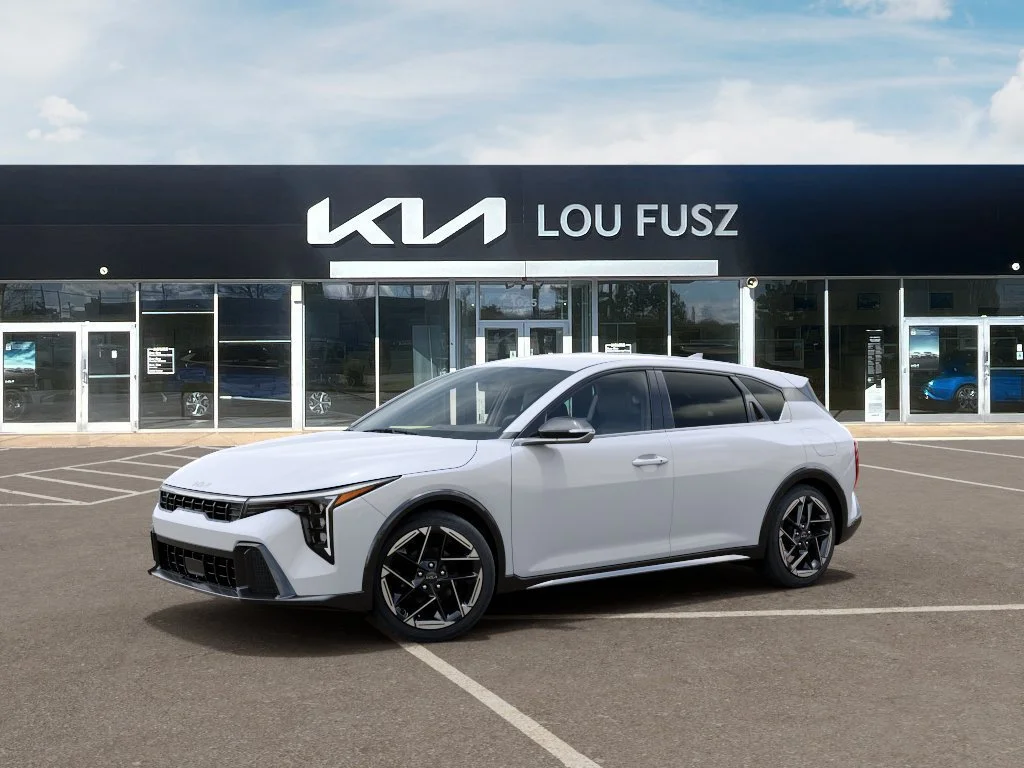 New 2026 Snow White Pearl Kia GT-Line image 3