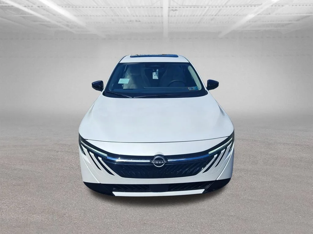 New 2026 White Nissan SL image 9