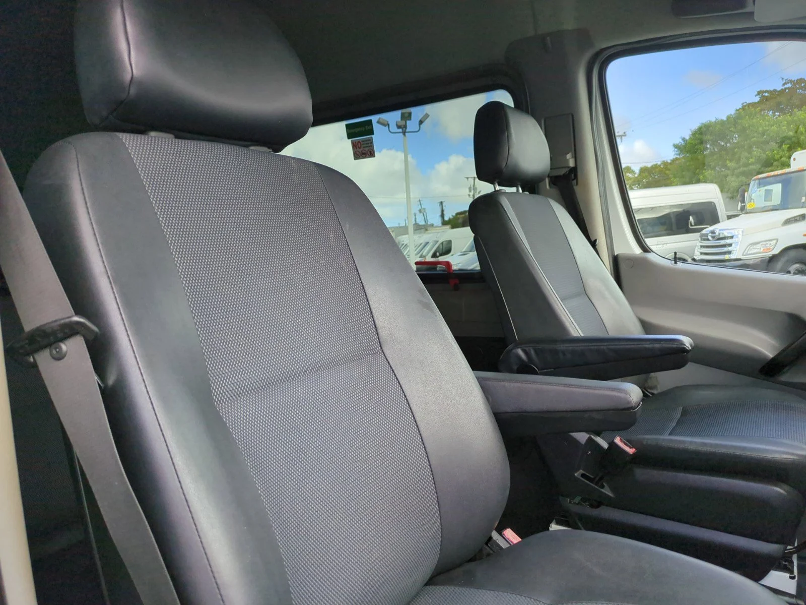 2015 Mercedes-Benz Sprinter Passenger Van Base - Photo 11
