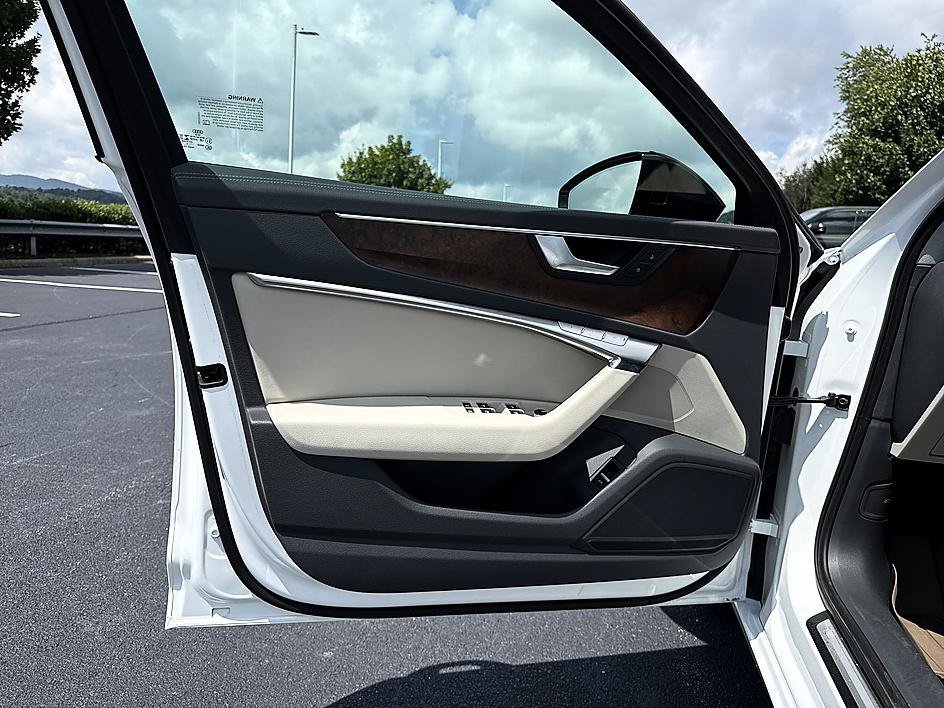 Used 2021 Ibis White Audi Sport Premium image 16