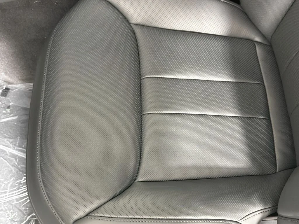 New 2026 Carpathian Grey Land Rover SE image 20