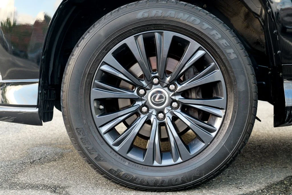 Used 2023 Onyx Black Lexus 460 image 15