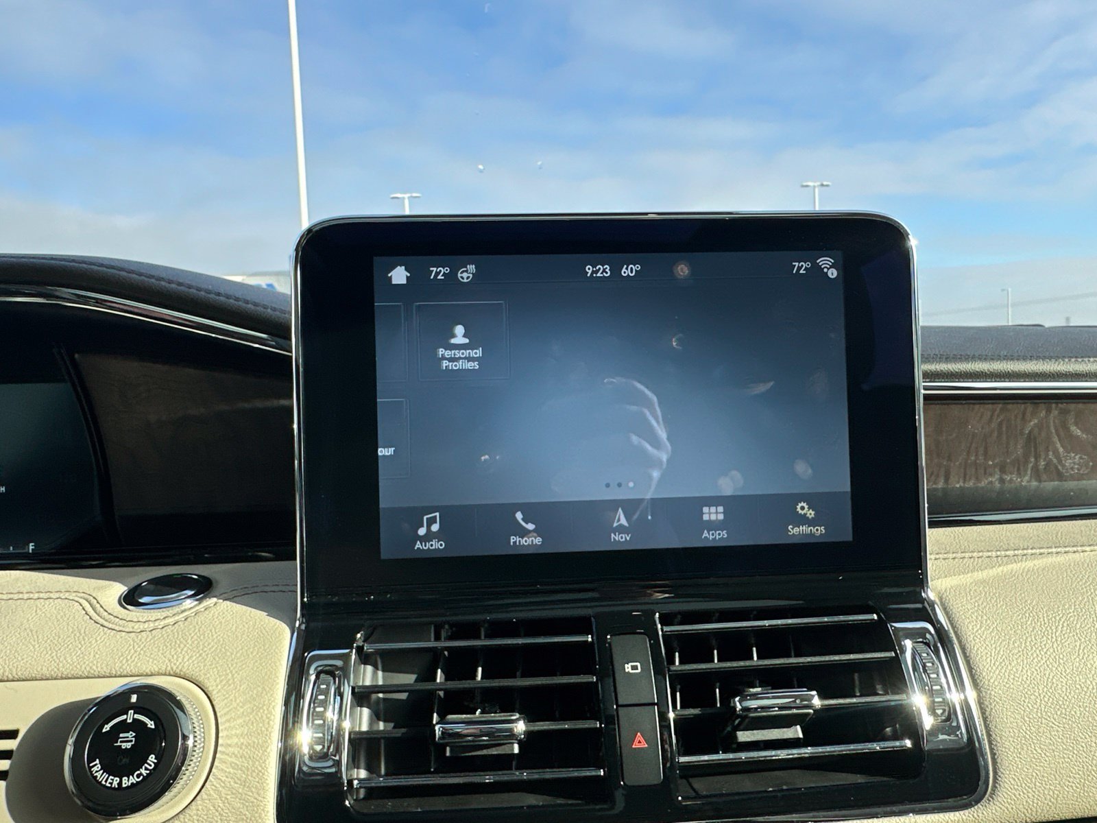 Used 2019 White Lincoln Reserve image 66
