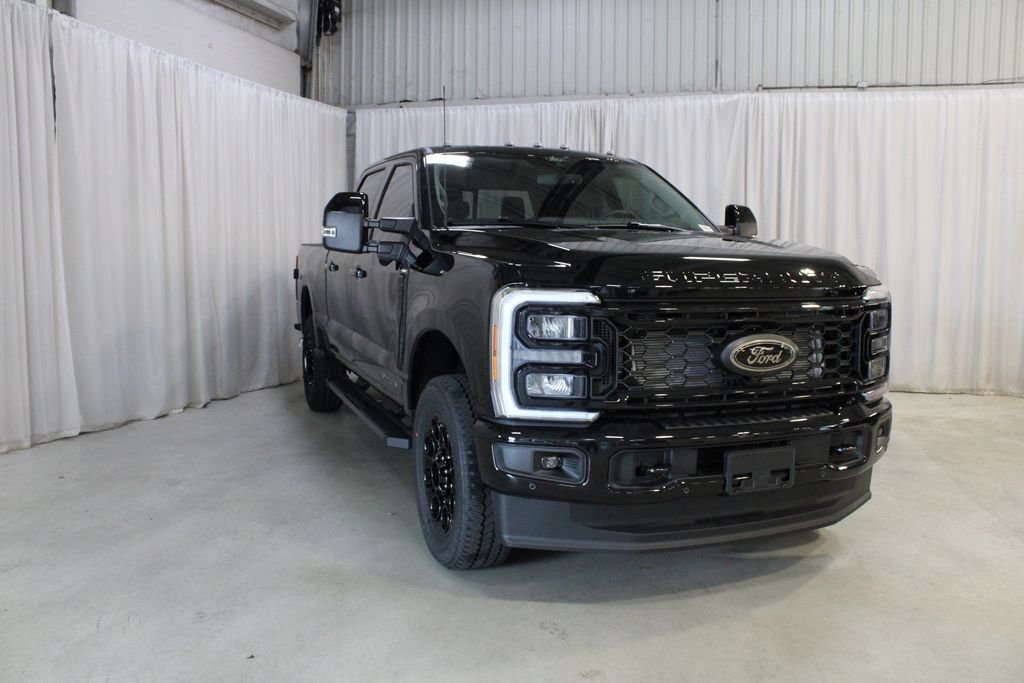 New 2026 Agate Black Metallic Ford Lariat image 38
