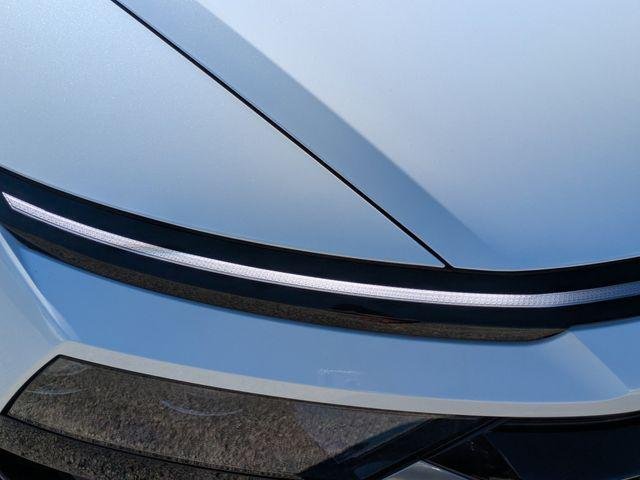 New 2026 White Hyundai SEL Sport image 9