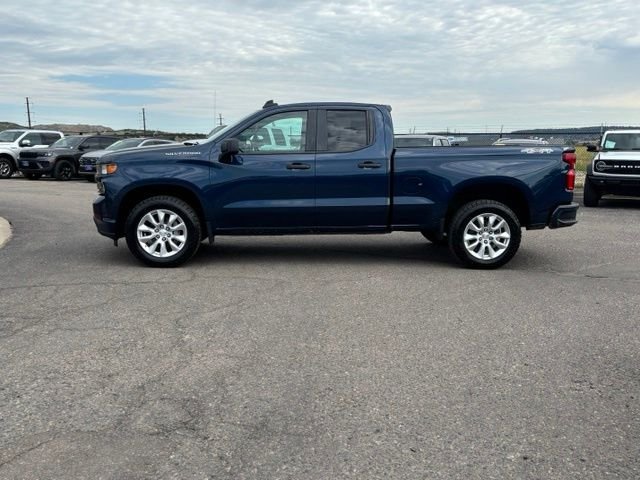 Used 2021 Blue Chevrolet Custom image 2