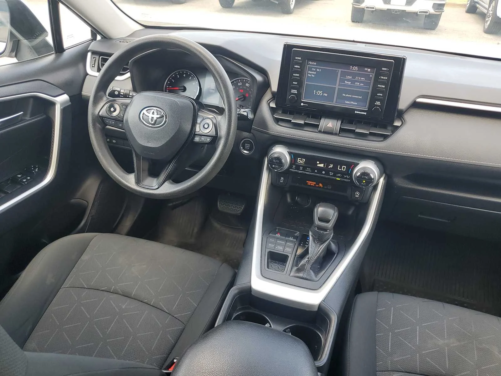 Used 2020 Super White White Toyota XLE image 18