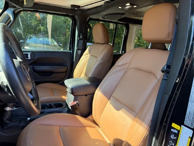 Used 2021 Black Clearcoat Jeep Unlimited Sport image 16