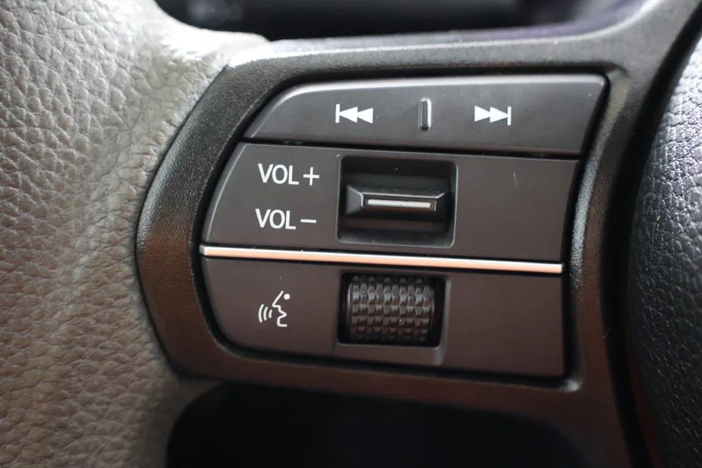 Used 2023 Meteorite Gray Metallic Honda EX image 11