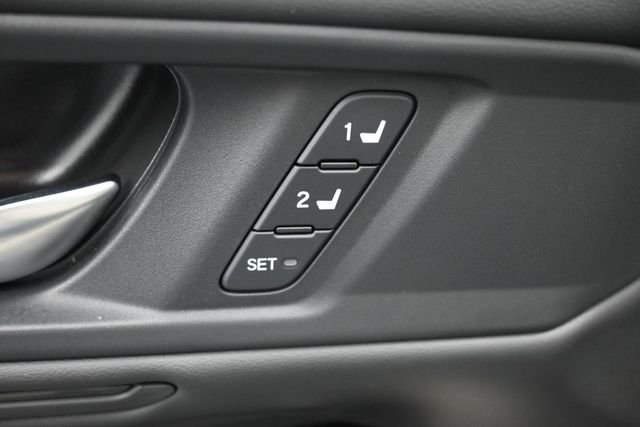 Used 2023  Honda Touring image 21