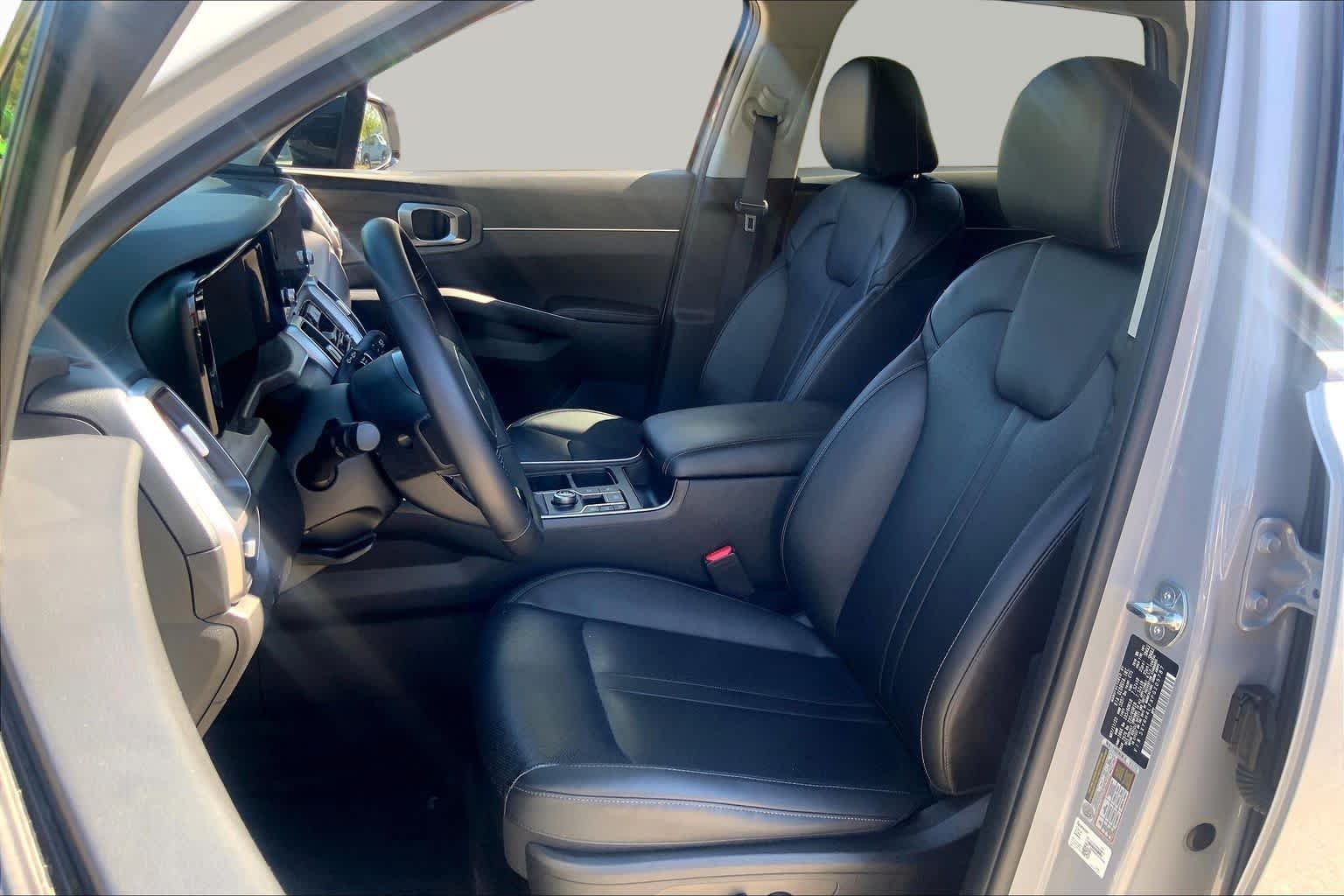 Pre-Owned 2023 Kia Sorento EX