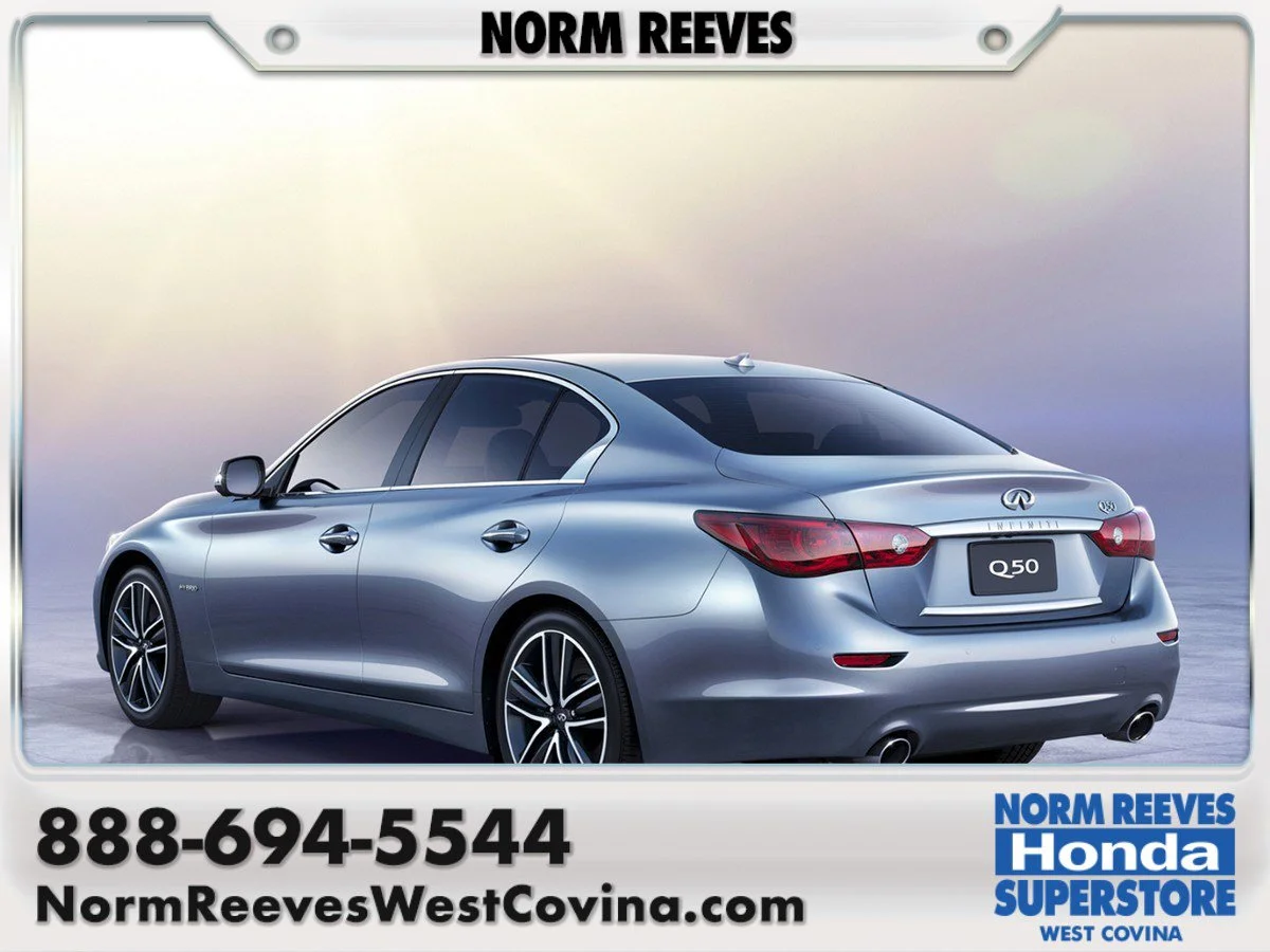 2016 INFINITI Q50 Hybrid Premium's photo
