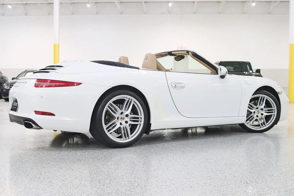 Used 2014 White Porsche Carrera image 10