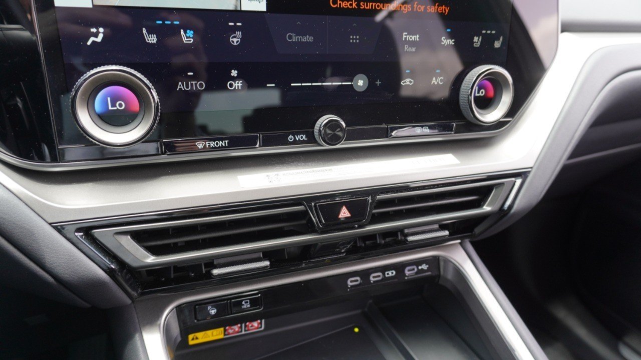 Certified Used 2025 SONIC CHROME Lexus TX 350 Premium image 18
