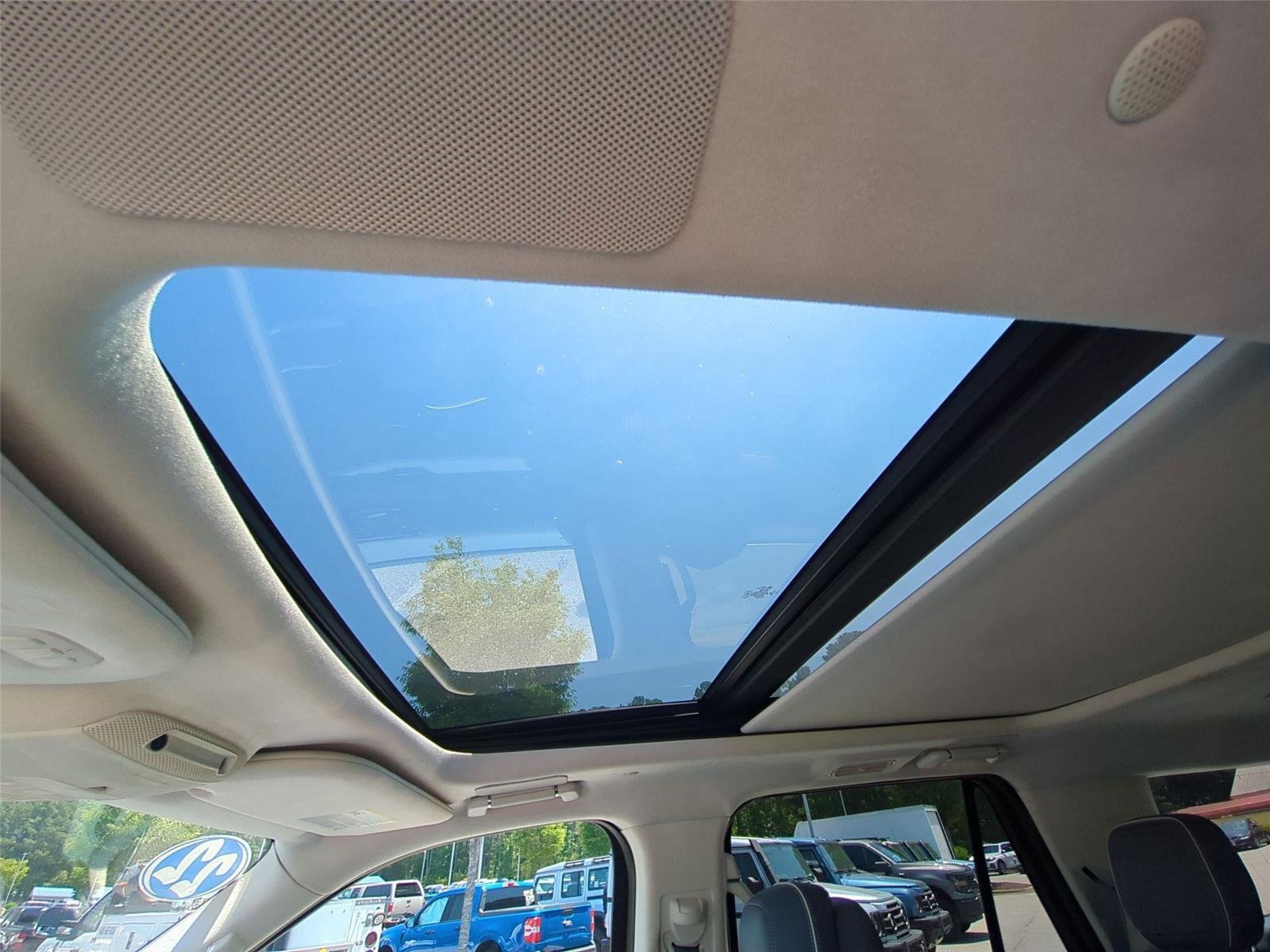 Used 2022 Chroma Crystal Blue Metallic Premium Colorant Lincoln Black Label image 32