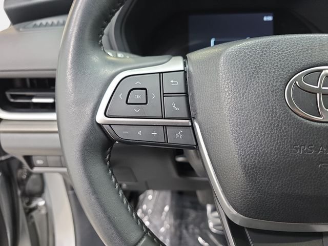 Certified Used 2025 Silver Toyota XLE image 14
