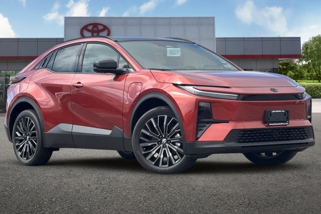 New 2026 Tandoori Toyota  XSE image 2