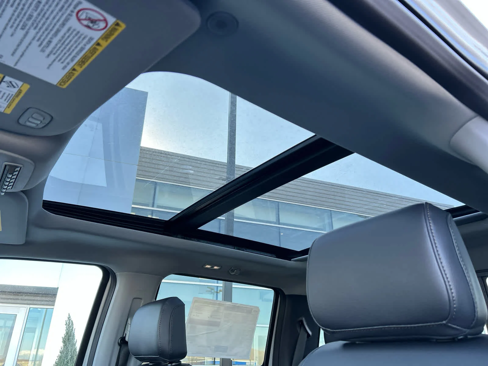 New 2026 Avalanche Ford LARIAT image 28