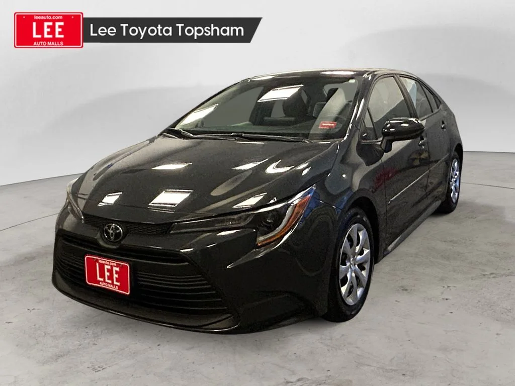 Used 2025 Underground Toyota LE image 1