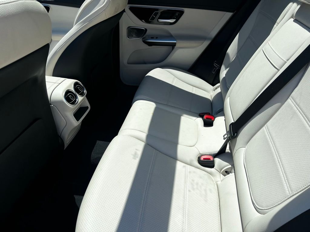 Certified Used 2023 White Mercedes-Benz GLC 300 image 12