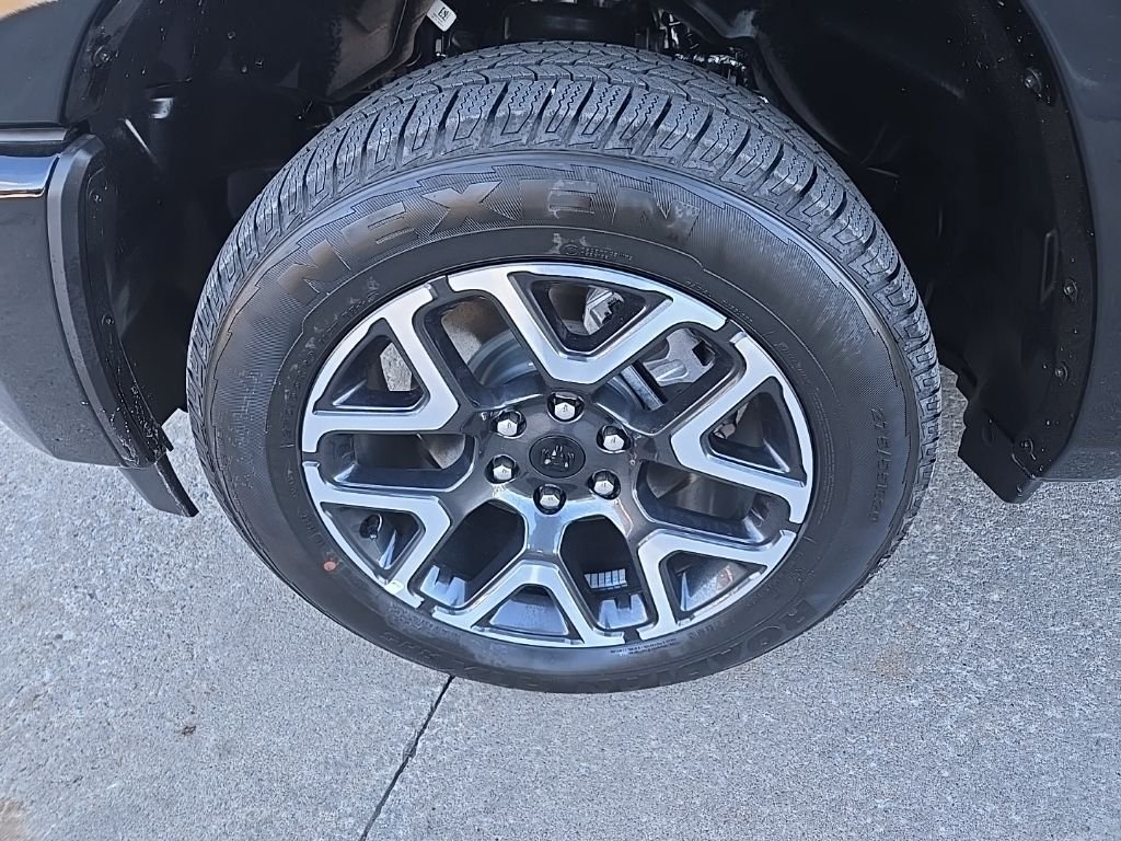 2026 RAM 1500 Laramie - Photo 32